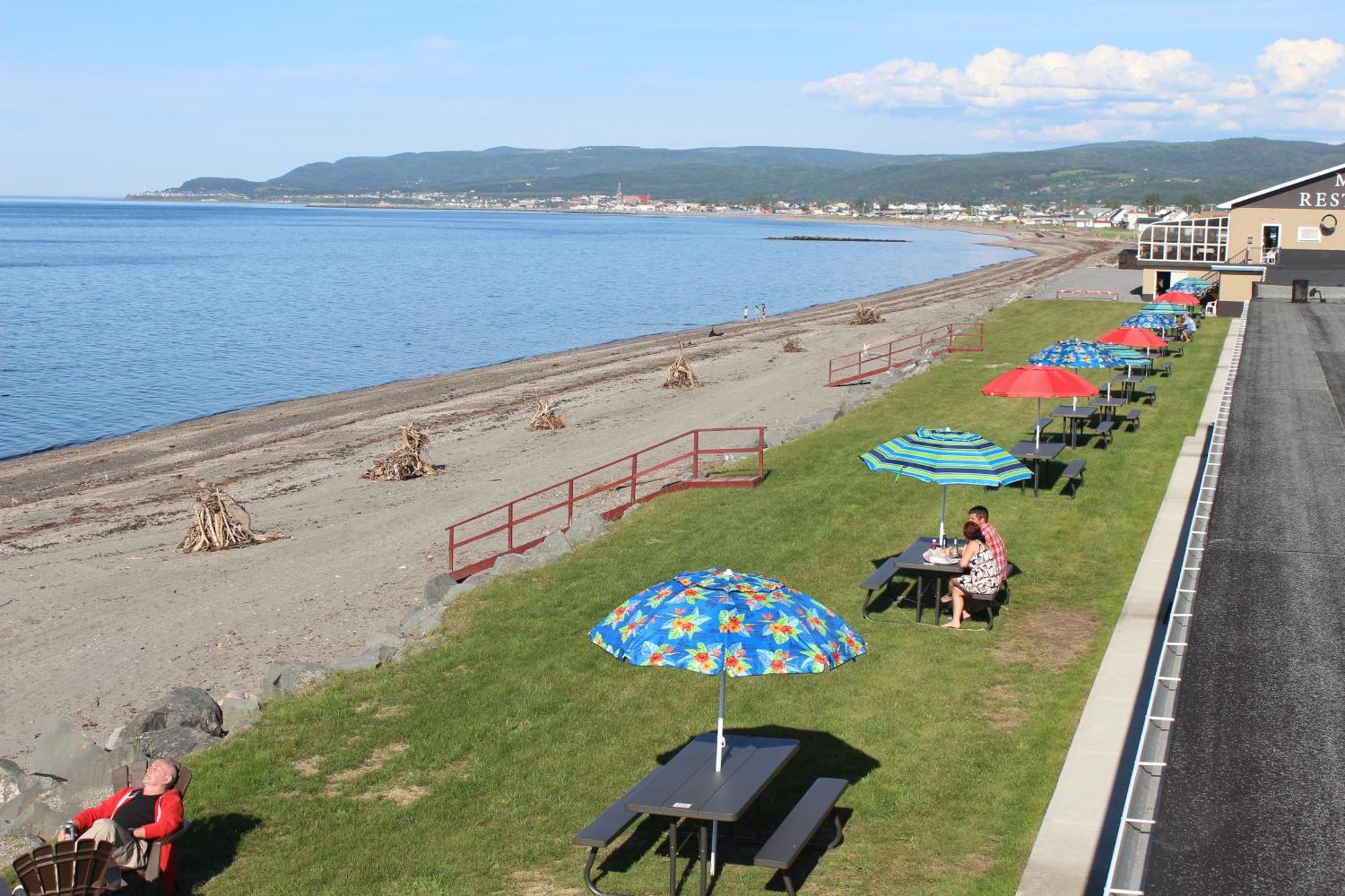 Manoir Sur Mer Sainte Anne des Monts Экстерьер фото